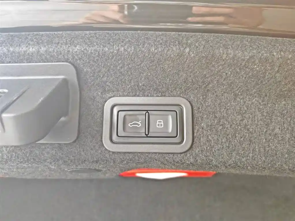 Audi A6L 2024 45 TFSI quattro Exclusive Dynamic фото 27