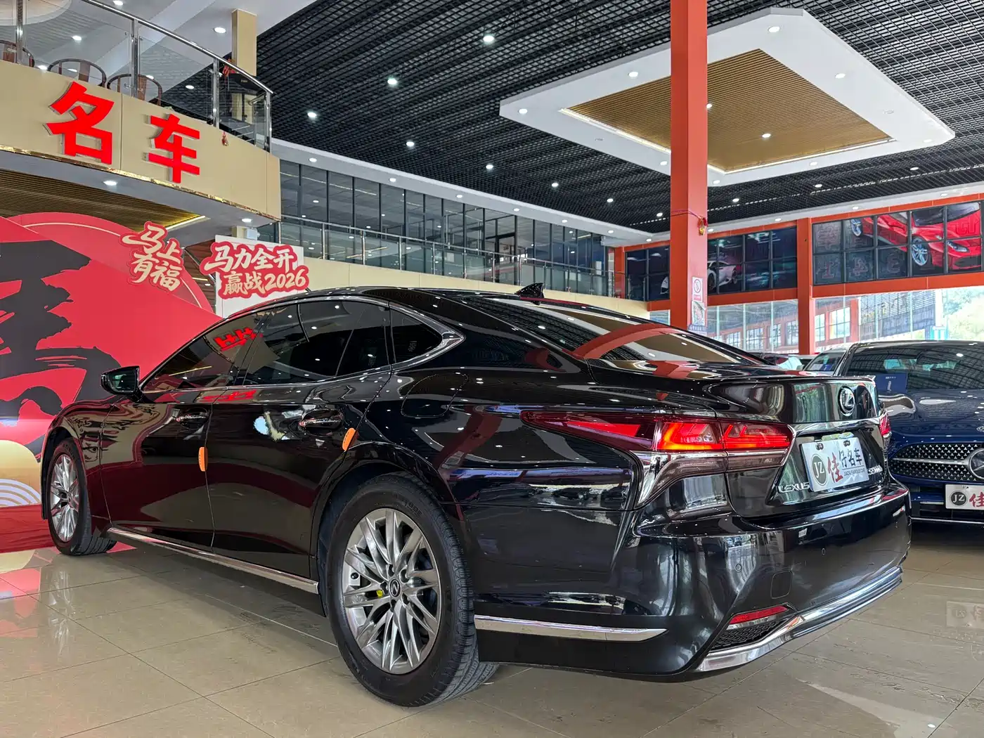 Lexus LS 2018 500h Luxury Edition China V фото 6