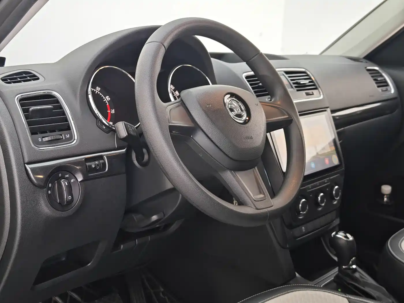 Škoda Yeti 2017 TSI280 DSG Advance фото 15
