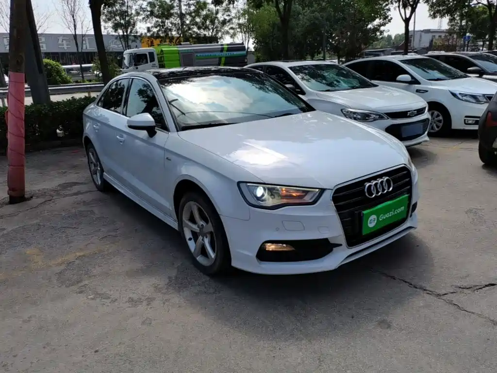Audi A3 (Import) 2017 2014 Limousine 40 TFSI S line Luxury