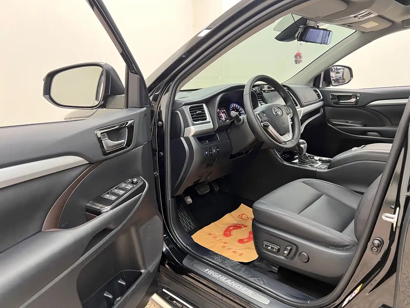 Toyota Highlander 2021 2.0T AWD Luxury 7-Seater фото 7