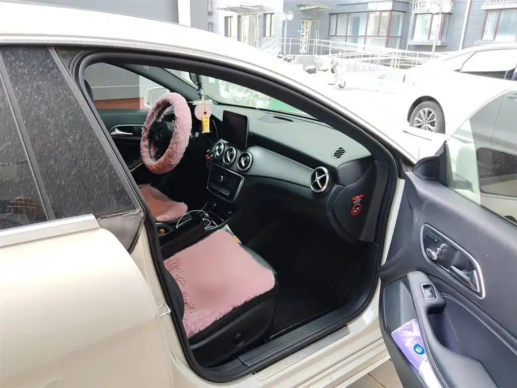 Mercedes-Benz CLA (Import) 2017 Facelift CLA 200 Style фото 20