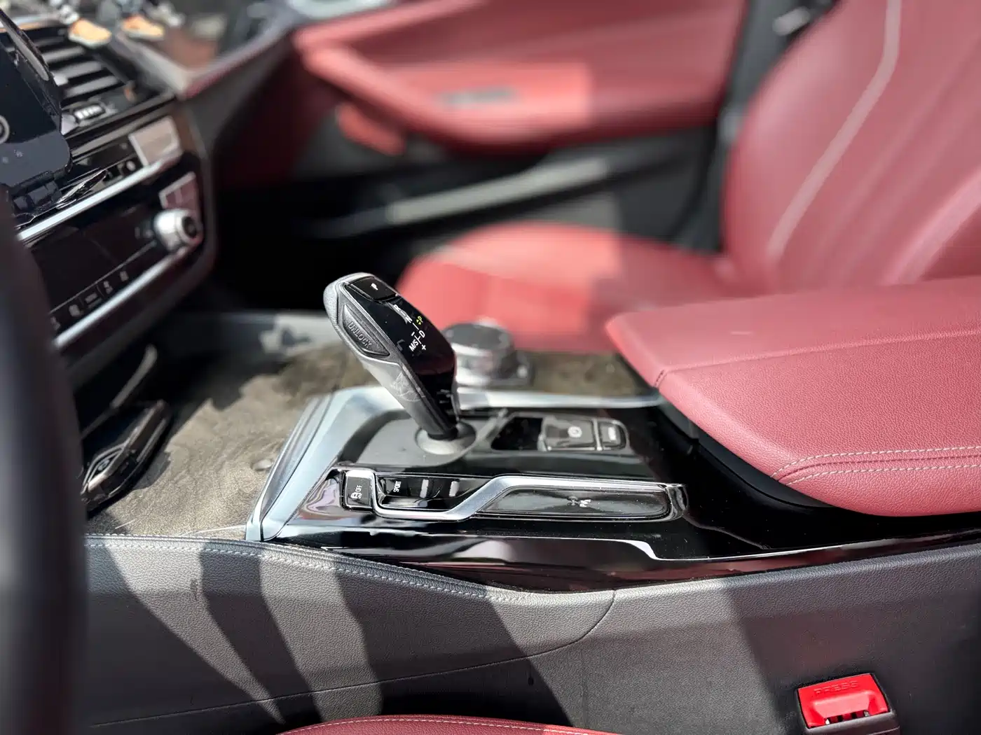 BMW 5 Series 2022 525Li M Sport Package фото 19