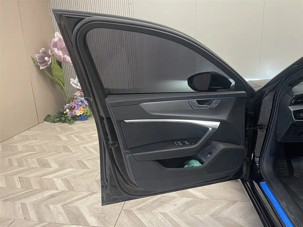 Audi A6L 2024 45 TFSI Premium Dynamic фото 15