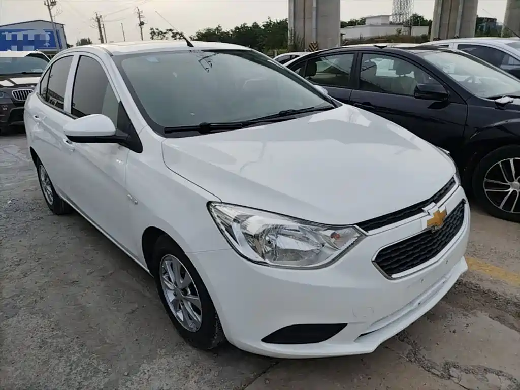 Chevrolet Sail 2015 Sail 3 1.5L Manual Ideal Sunroof Edition фото 4