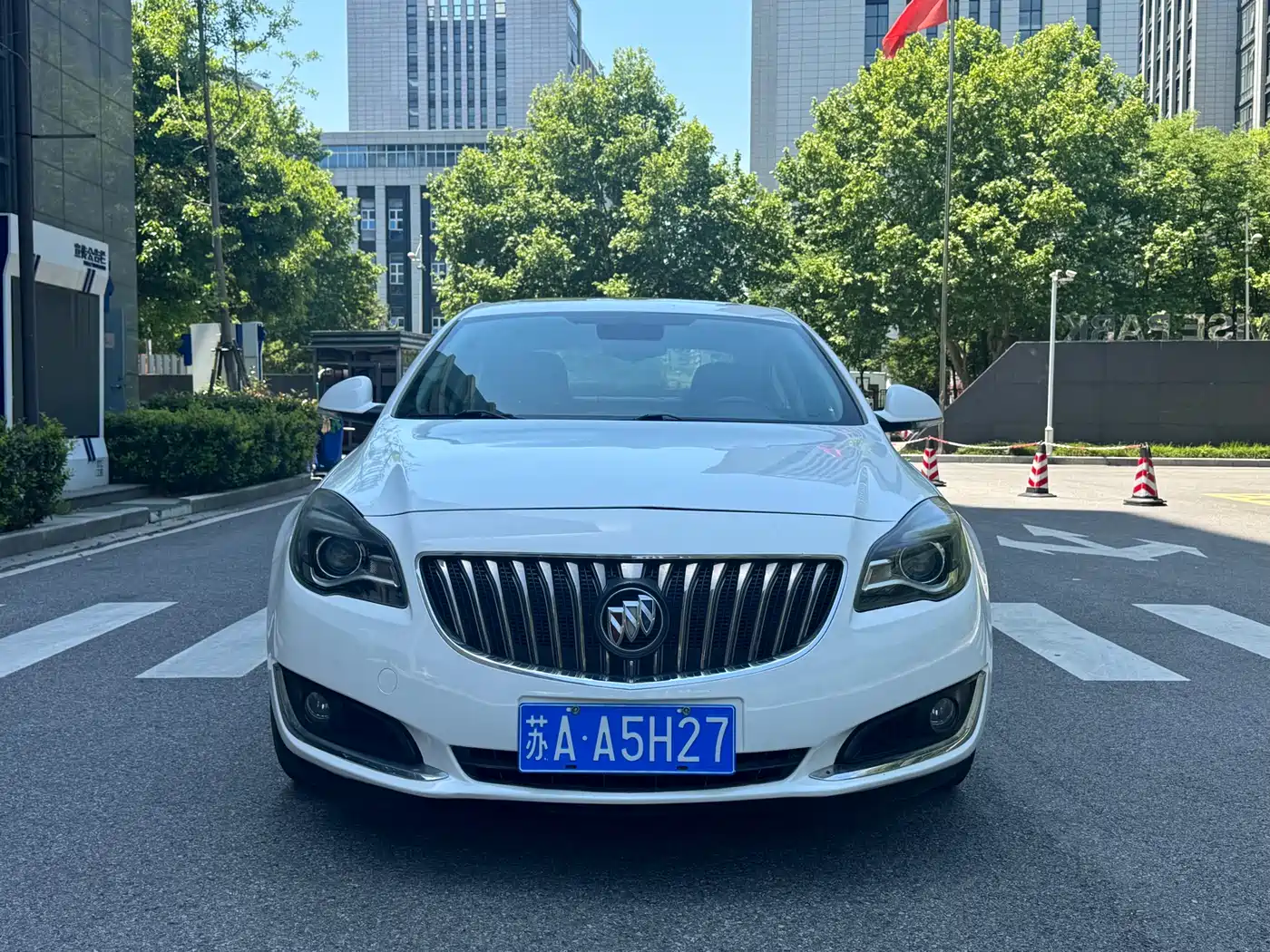 Buick Regal 2015 1.6T Elite Tech Edition фото 2