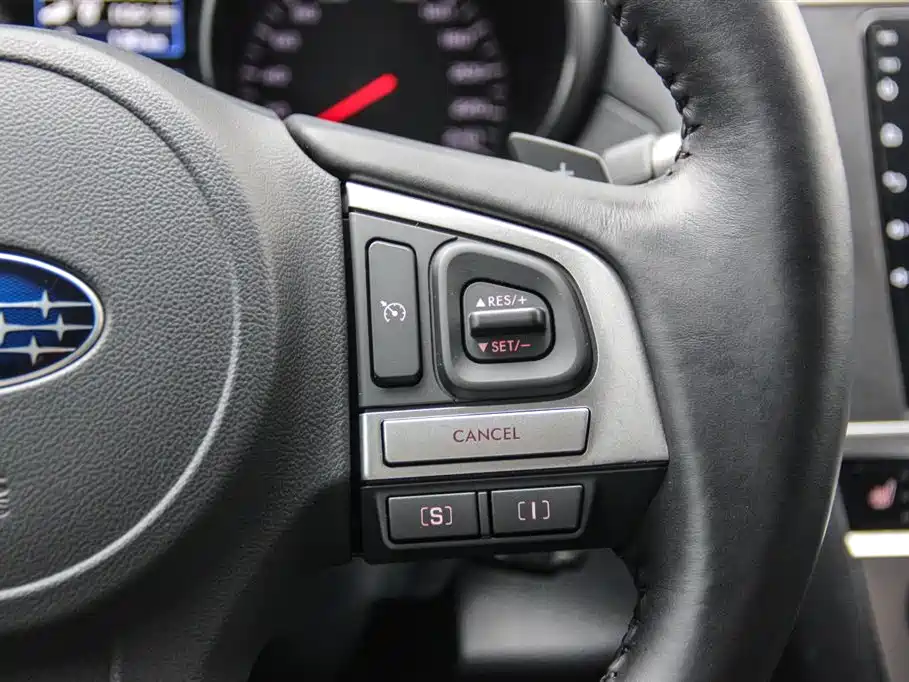 Subaru Outback 2015 2.5i Classic Edition фото 19