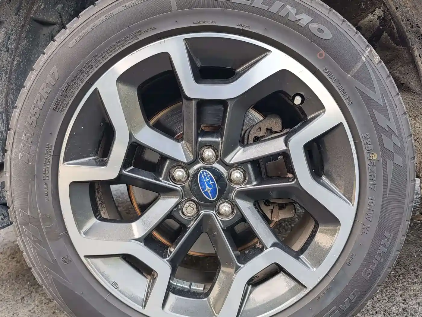Subaru XV 2017 2.0i Luxury Edition фото 14