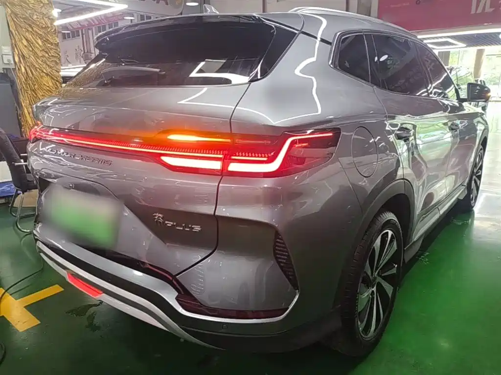 BYD Song PLUS PHEV 2024 Glory Edition DM-i 110km Flagship фото 7