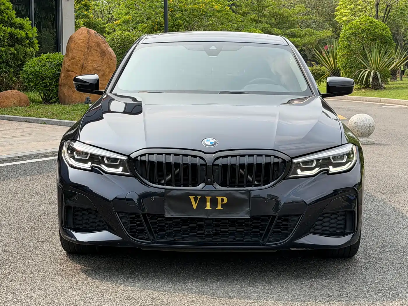 BMW 3 Series 2022 Facelift 325Li M Sport Shadow Edition фото 3