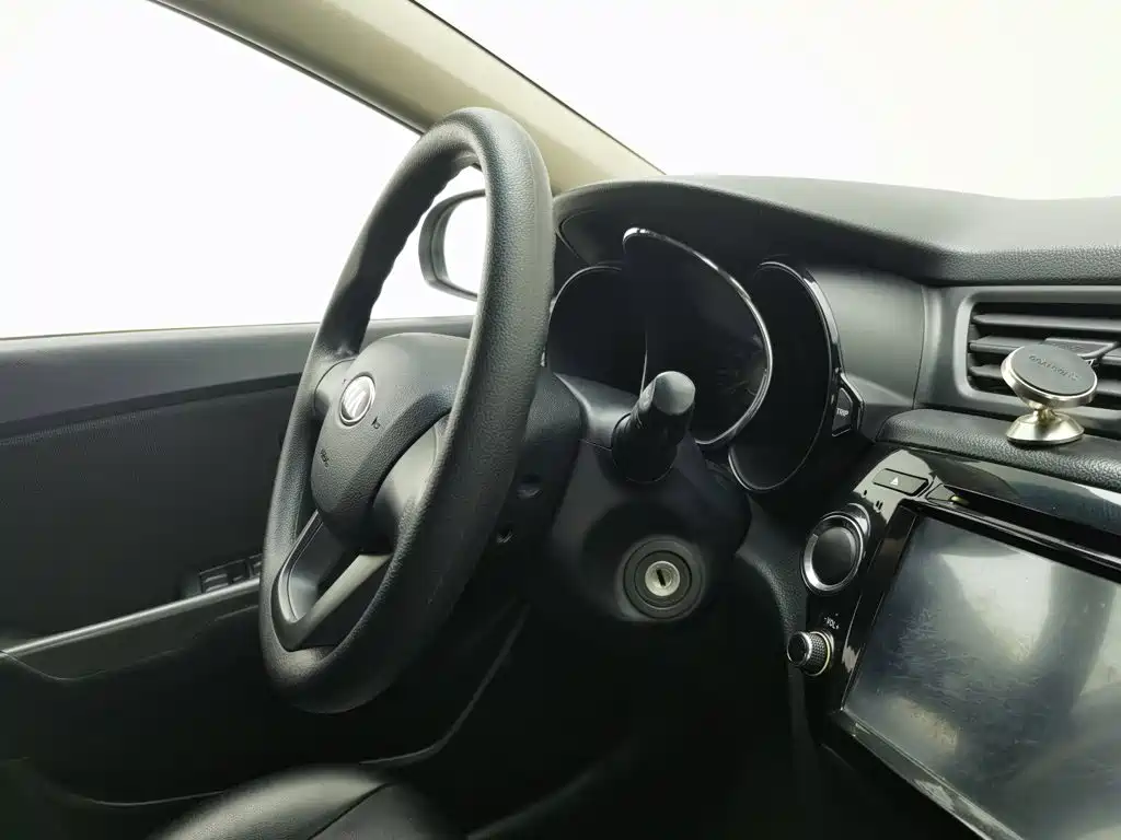 Kia K2 2013 2012 Sedan 1.4L AT GLS Commemorative Edition