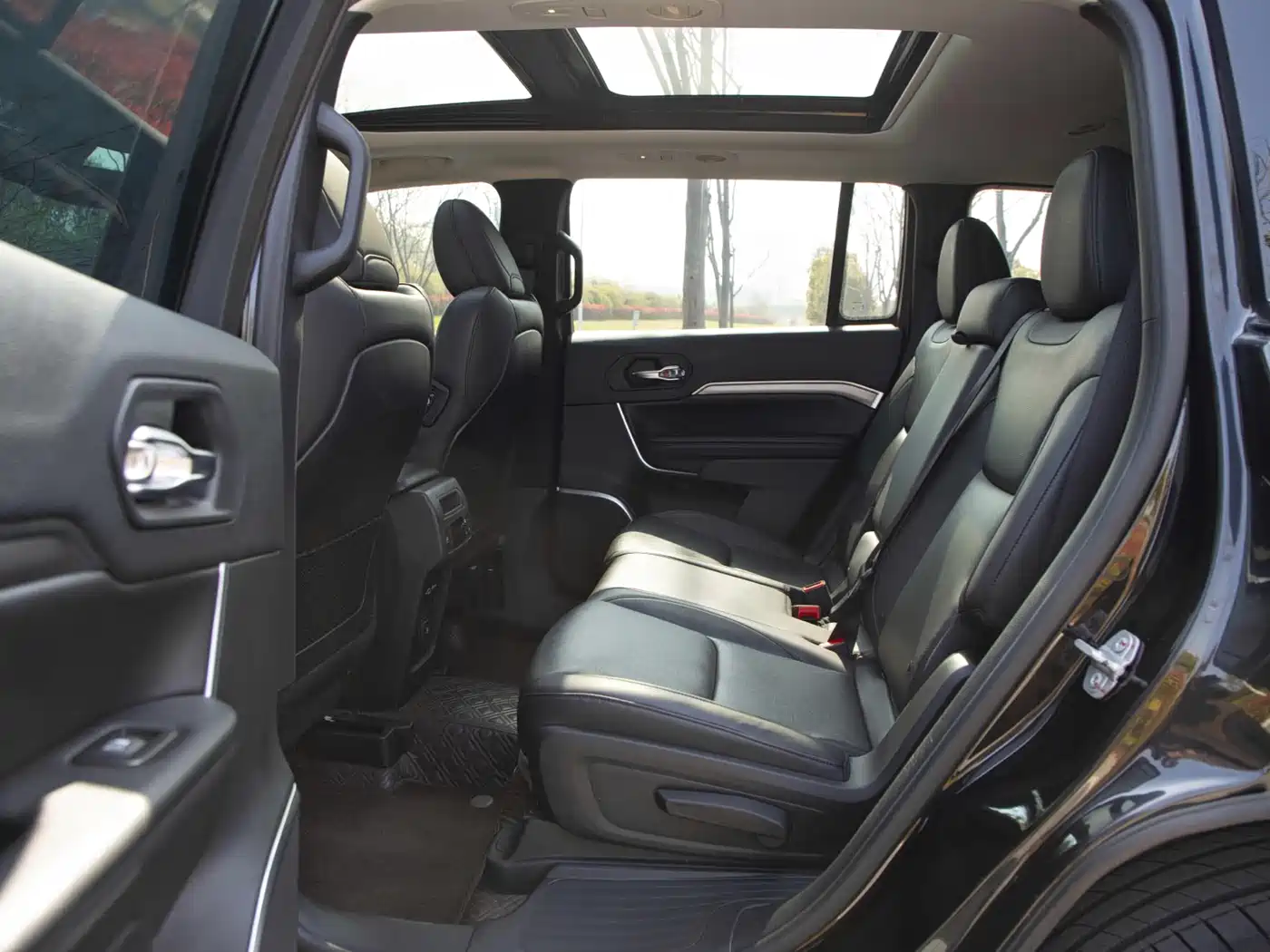 JEEP GRAND COMMANDER