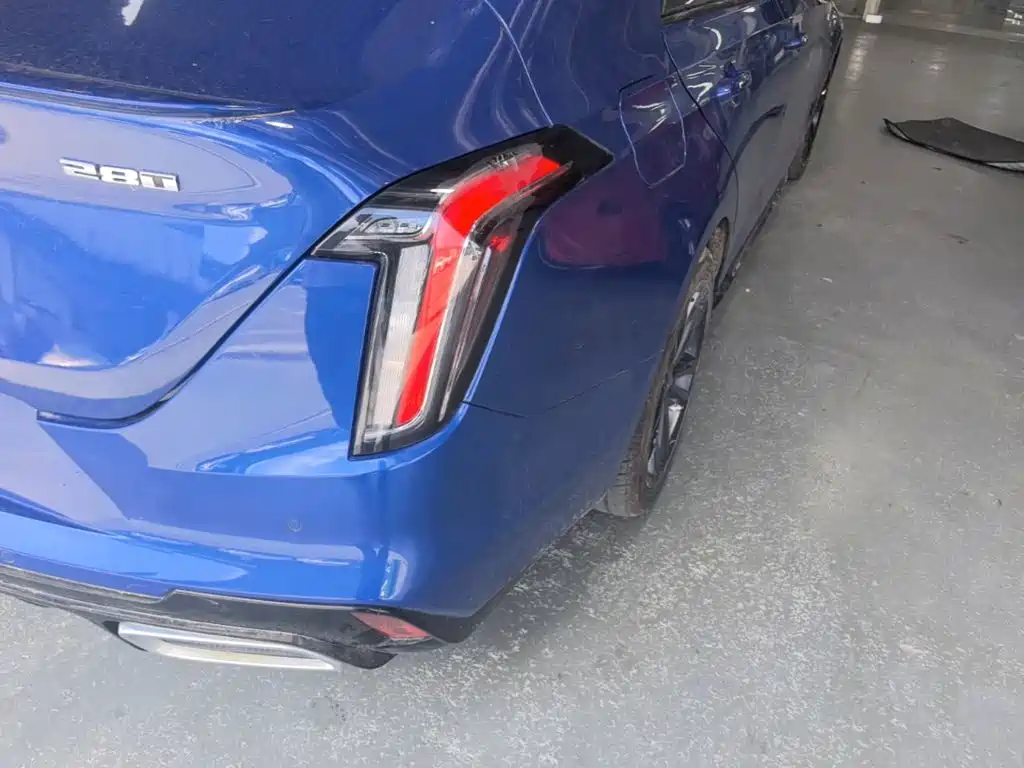 Фото 8 - Cadillac CT4