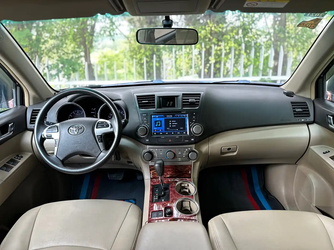Фото 9 - Toyota Highlander