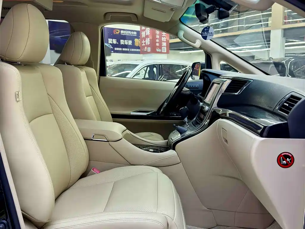 Toyota Alphard 2012 3.5L Luxury Edition фото 6