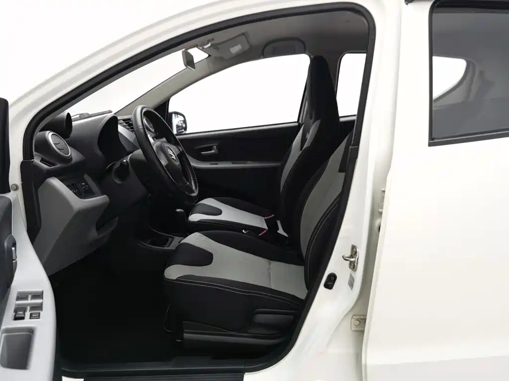 Suzuki Alto 2014 2013 1.0L Automatic Deluxe