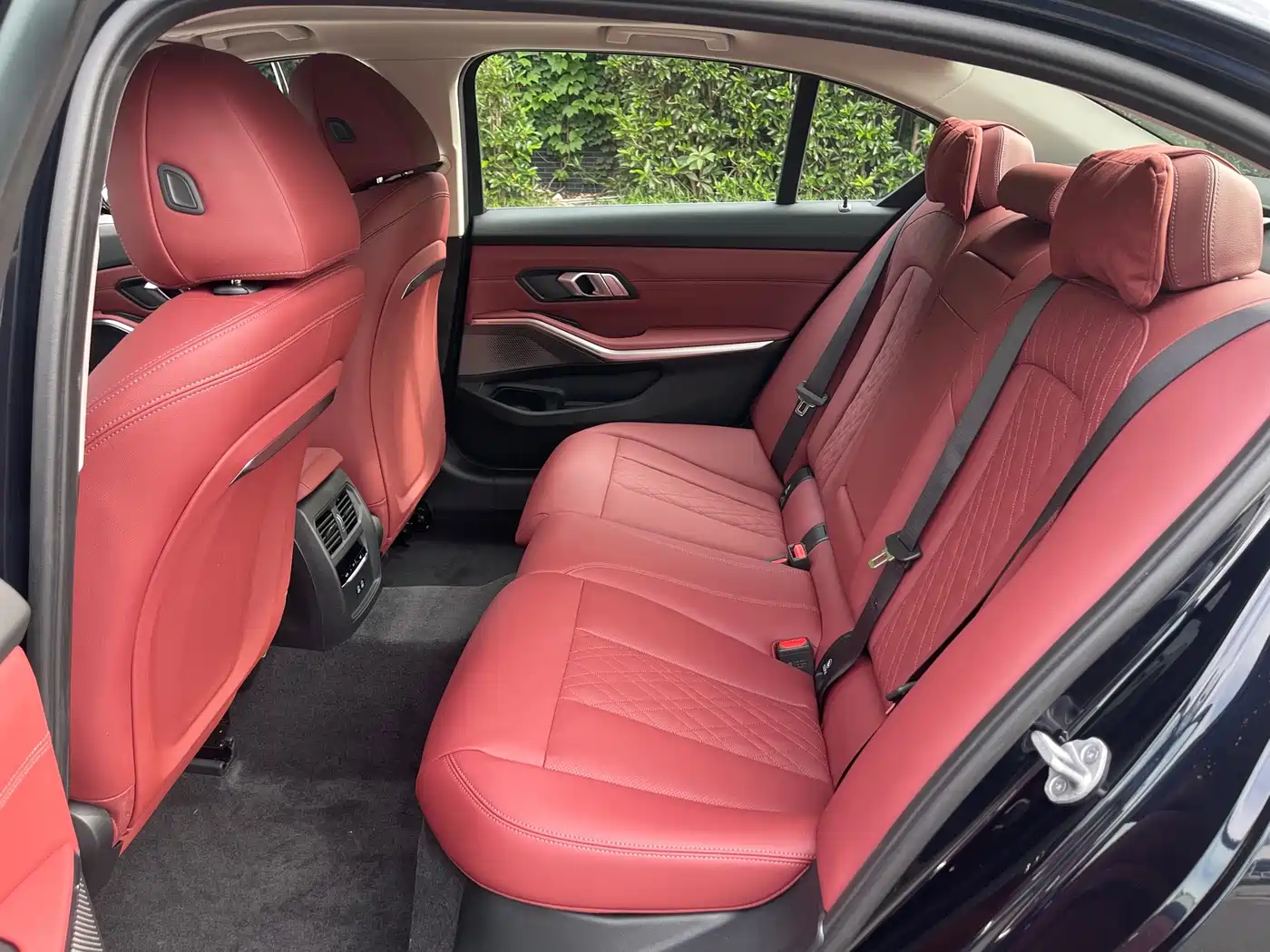 BMW 3 Series 2026 2025 325Li M Sport Package