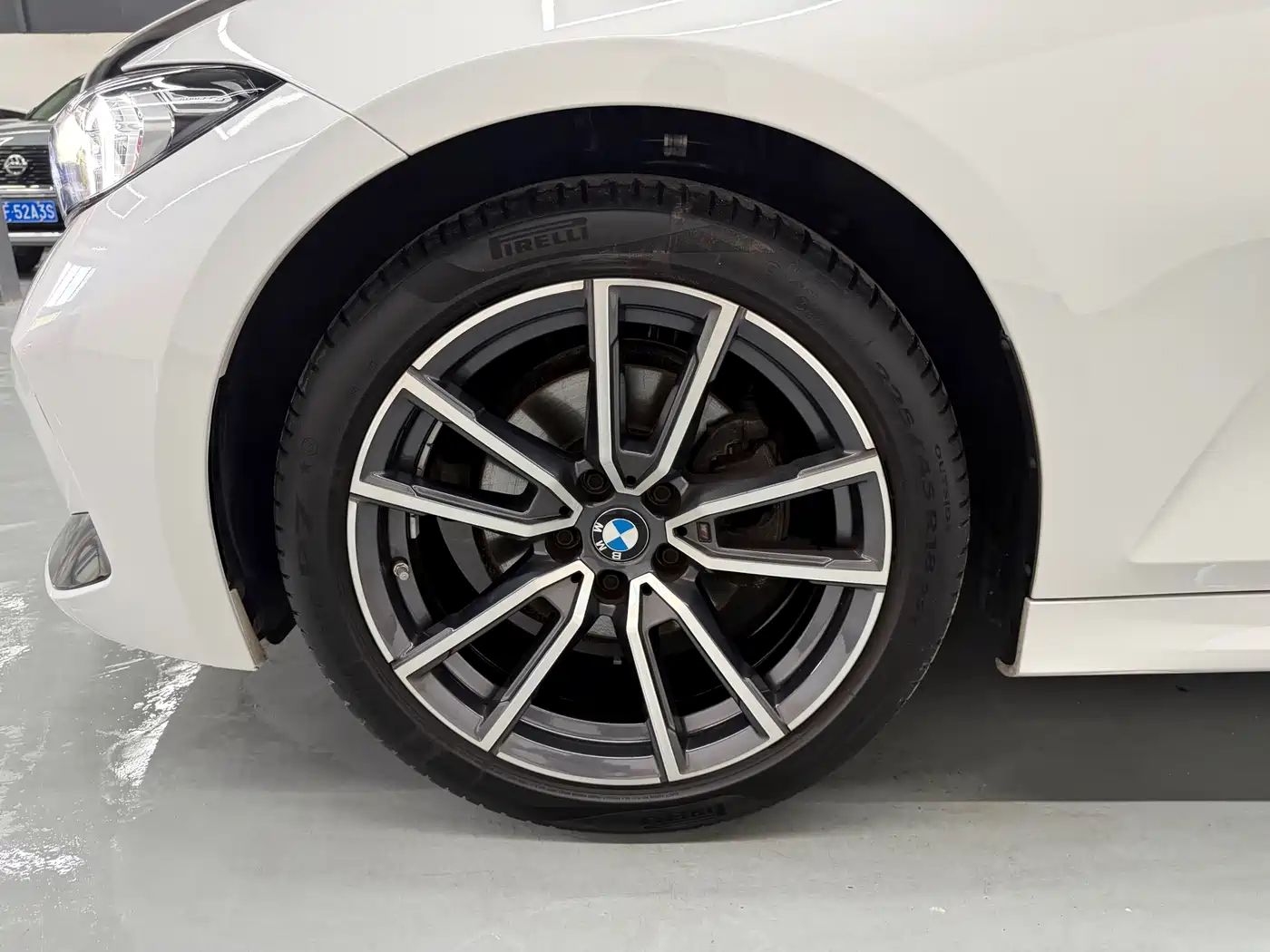 BMW 3 Series 2024 320Li M Sport Package фото 22