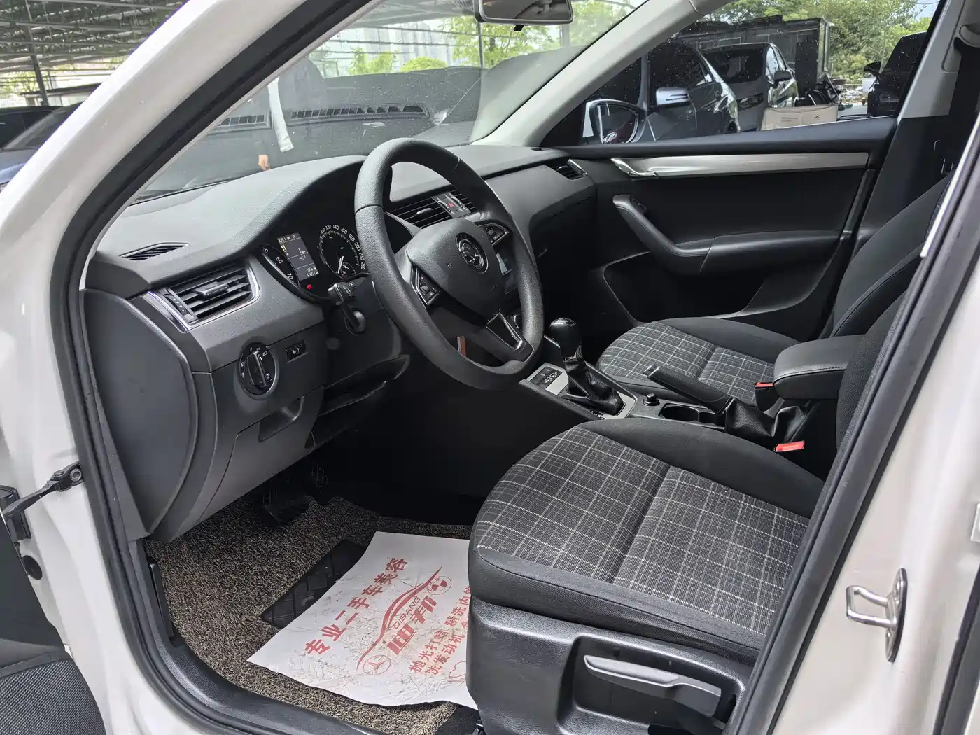 Škoda Octavia 2020 TSI230 DSG Smart Comfort Edition фото 4