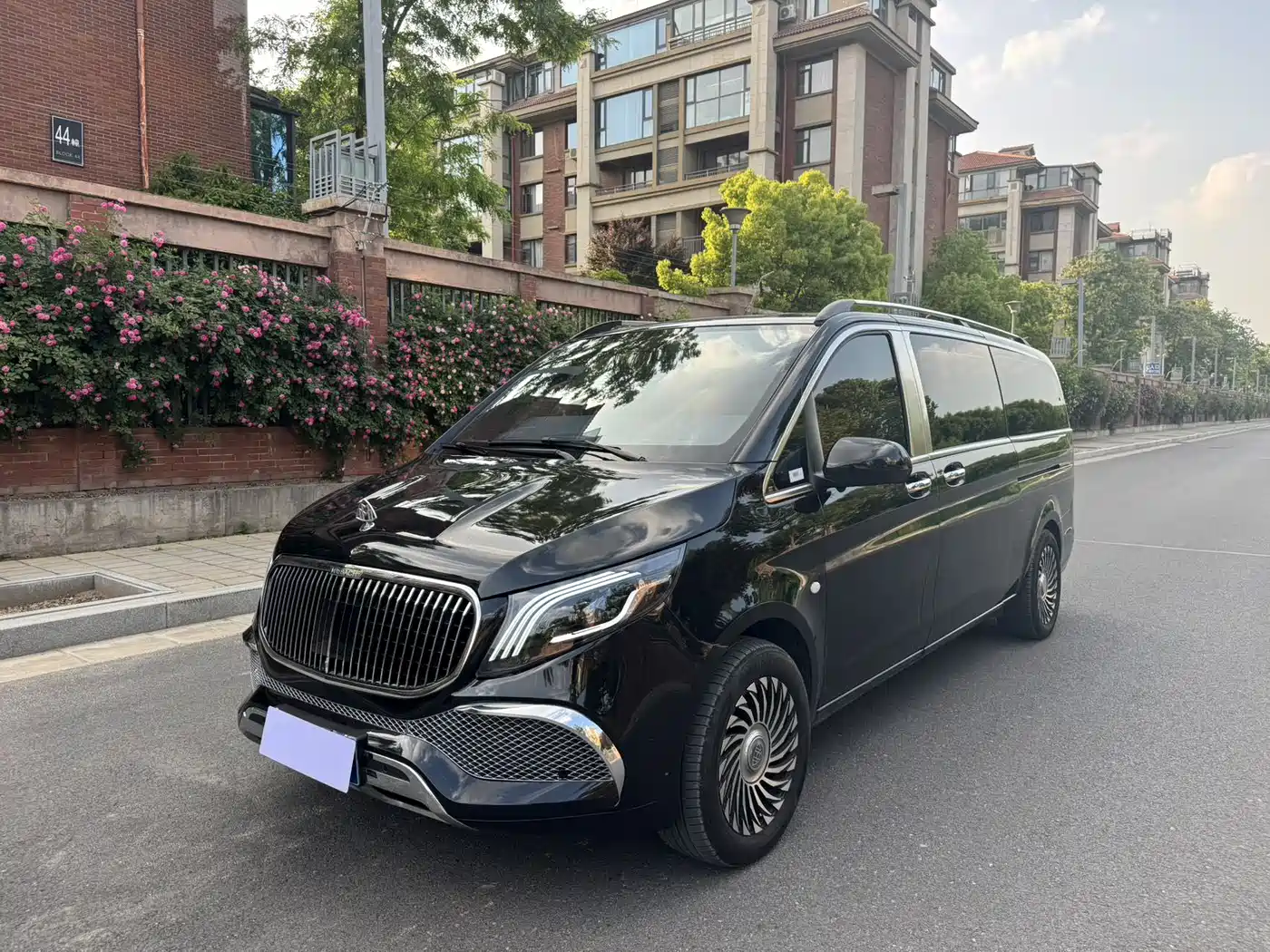 Mercedes-Benz Vito 2023 2.0T Business 7-Seater