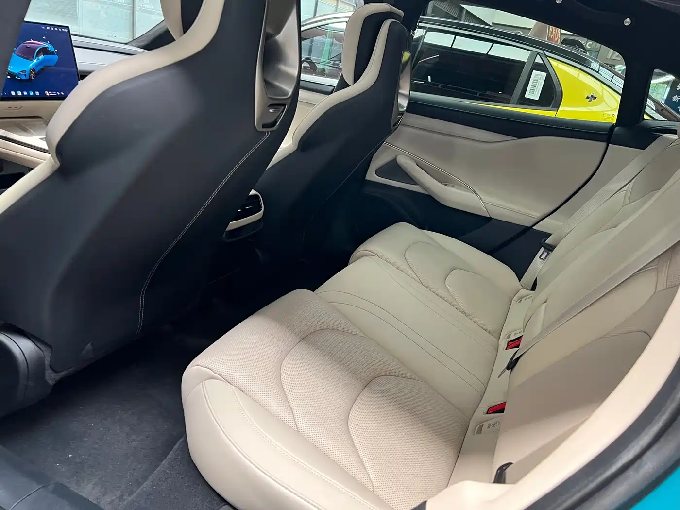 Xiaomi Auto Xiaomi SU7 2024 AWD Extended Range Advanced Smart Driving Max Edition фото 9