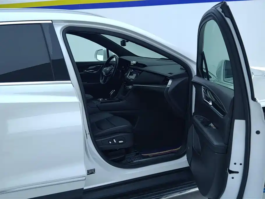 Cadillac XT5 2020 28T Luxury Model фото 8