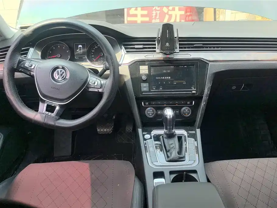 Volkswagen Magotan 2019 330TSI DSG Luxury China V фото 12