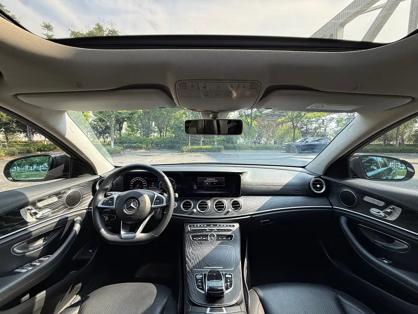 Mercedes-Benz E-Class 2018 Facelift E 300 L Sport Luxury фото 12