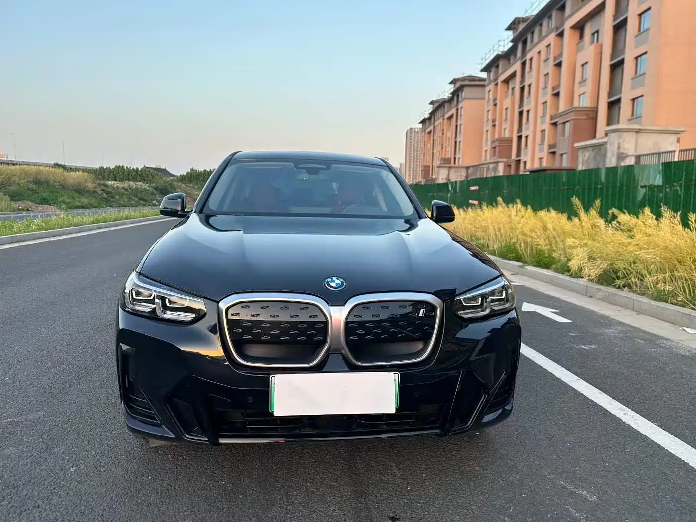 BMW iX3 2023 Leading Type фото 2