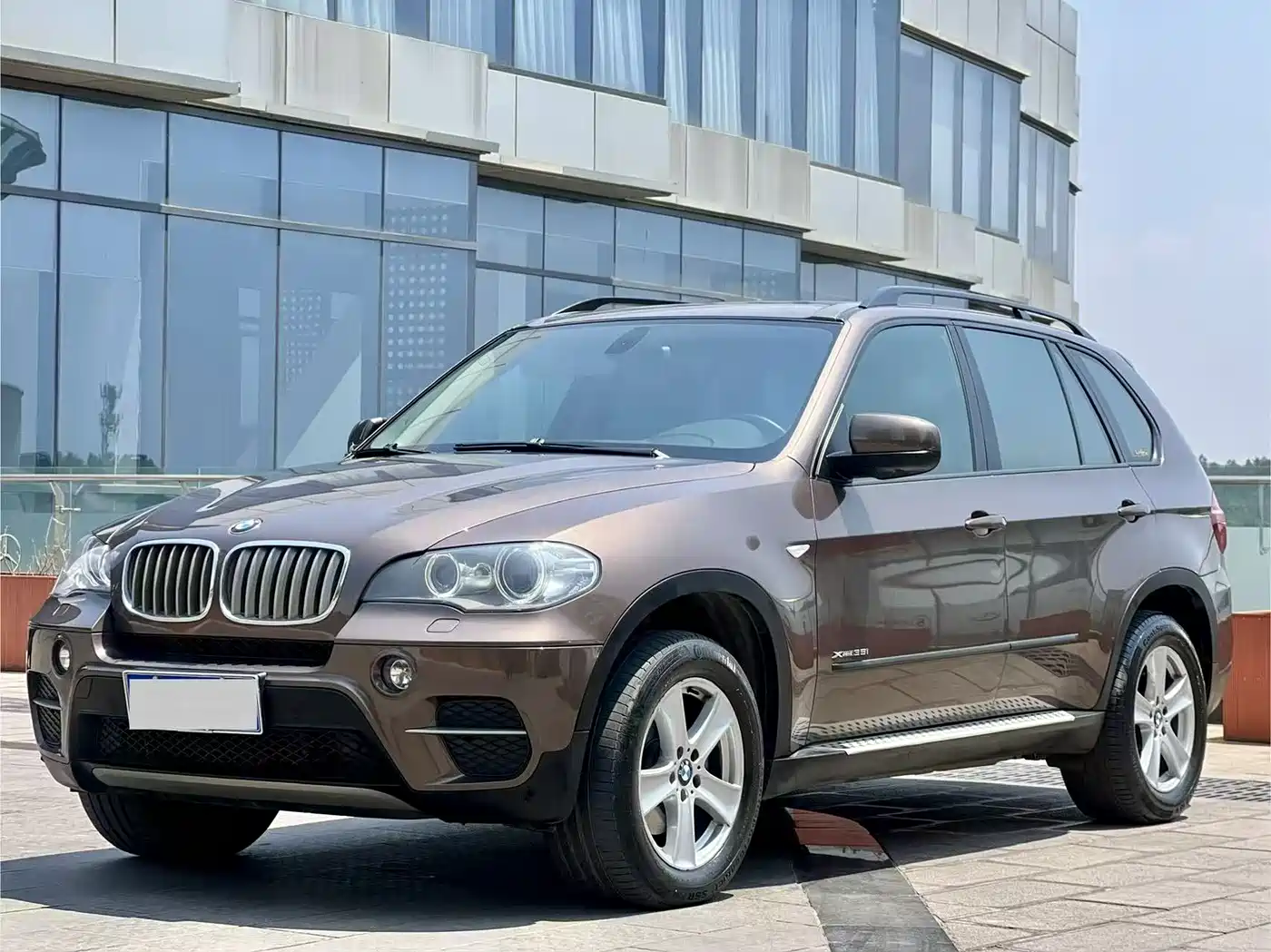 BMW X5 (Import) 2011 xDrive35i Leading Edition фото 2