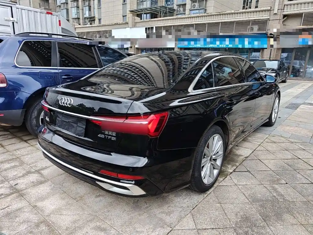 Audi A6L 2023 45 TFSI Premium Selection Dynamic фото 7