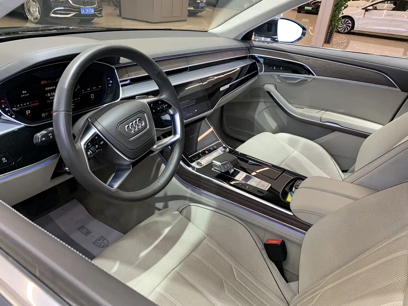 Audi A8 2023 A8L 55 TFSI quattro Flagship фото 12
