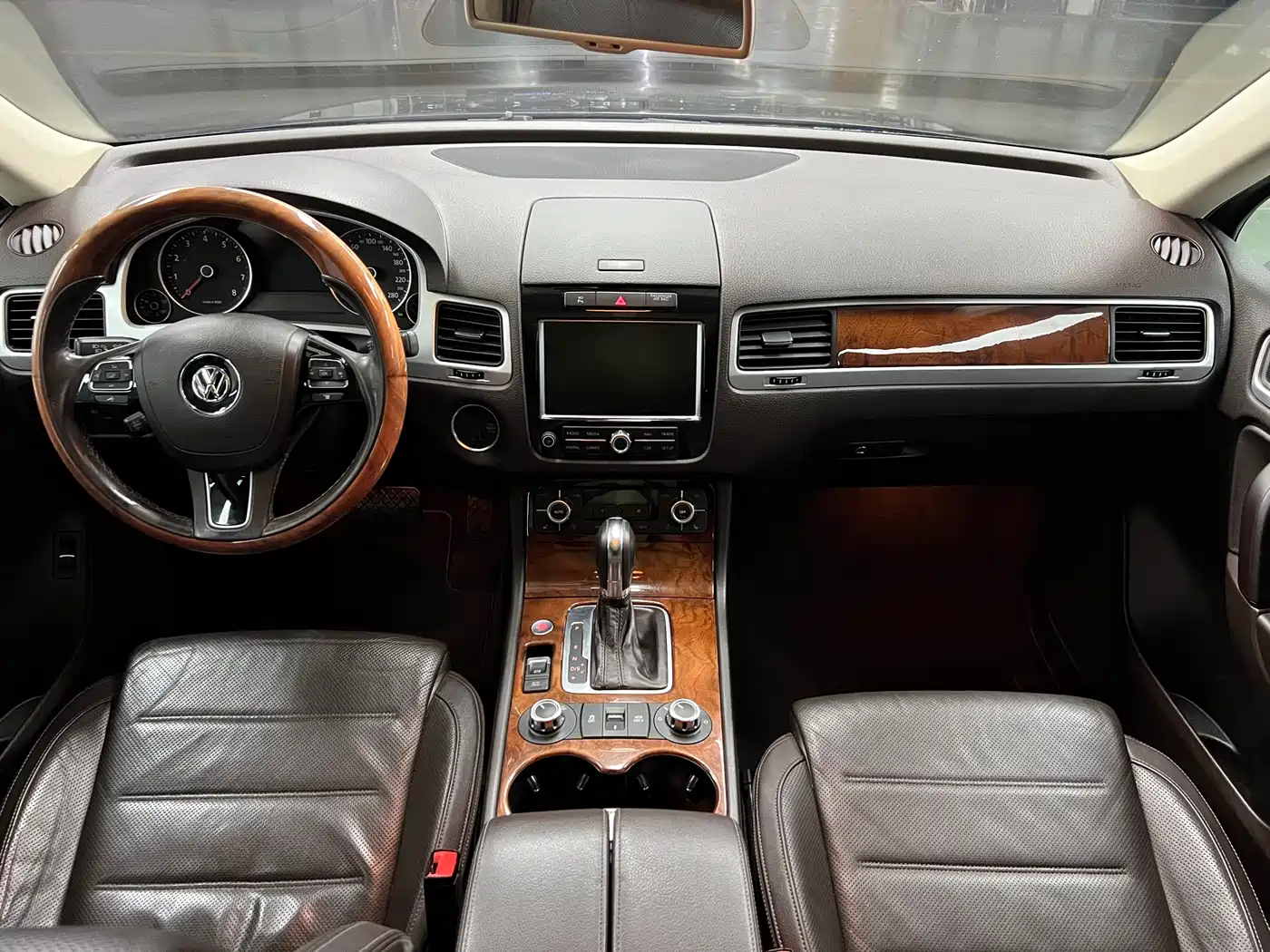 Volkswagen Touareg 2011 3.0TSI Premium фото 9