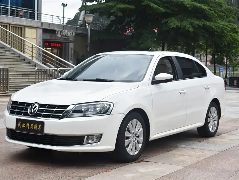 Volkswagen Lavida 2013 Facelift Classic 1.6L Automatic Comfort