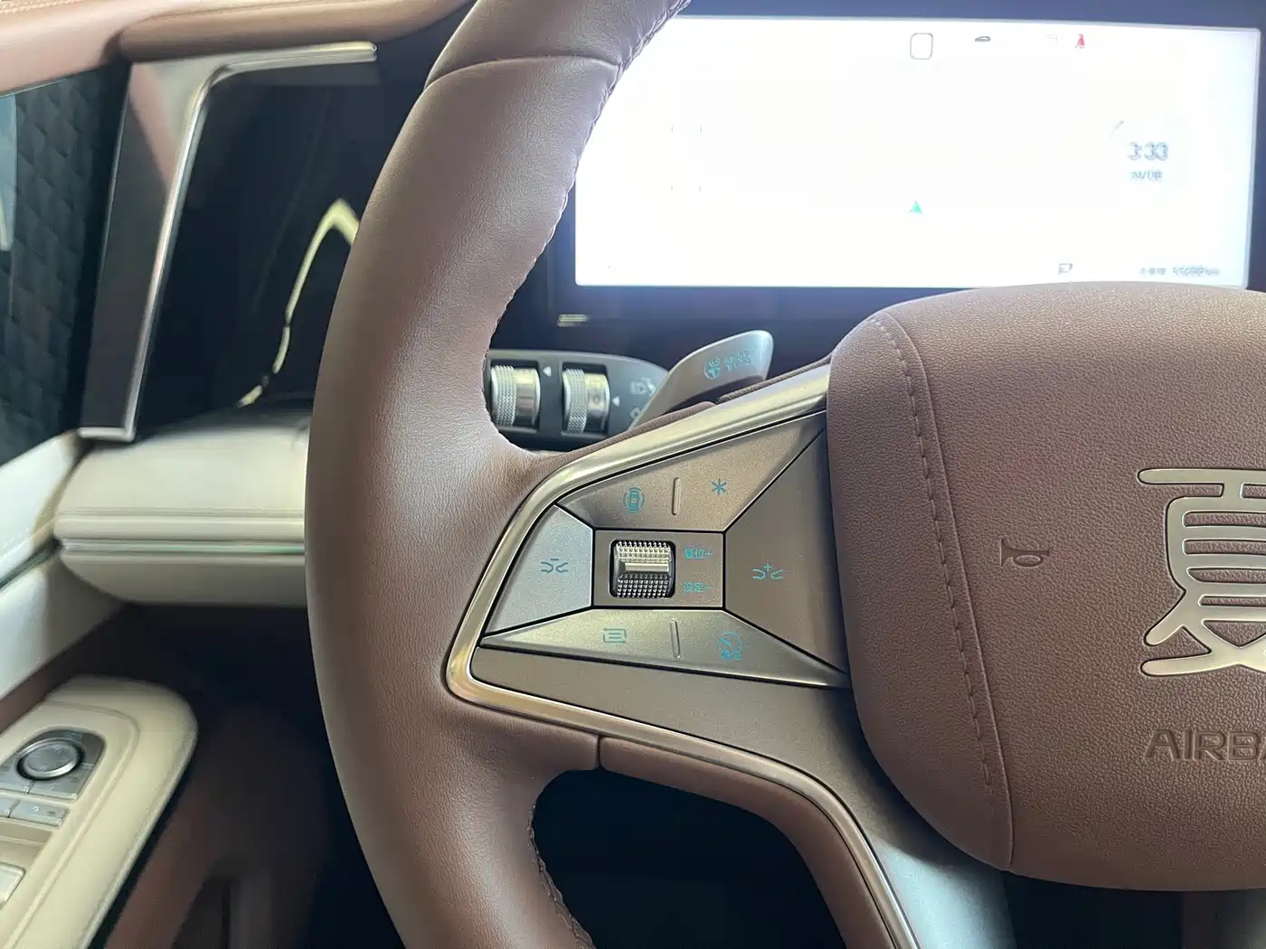 BYD Xia 2025 2025 DM-i 1.5T 180km Surpass Edition