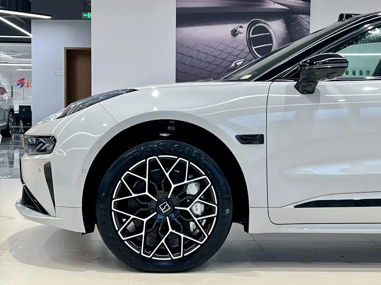 ZEEKR EXTREME KRYPTON 001