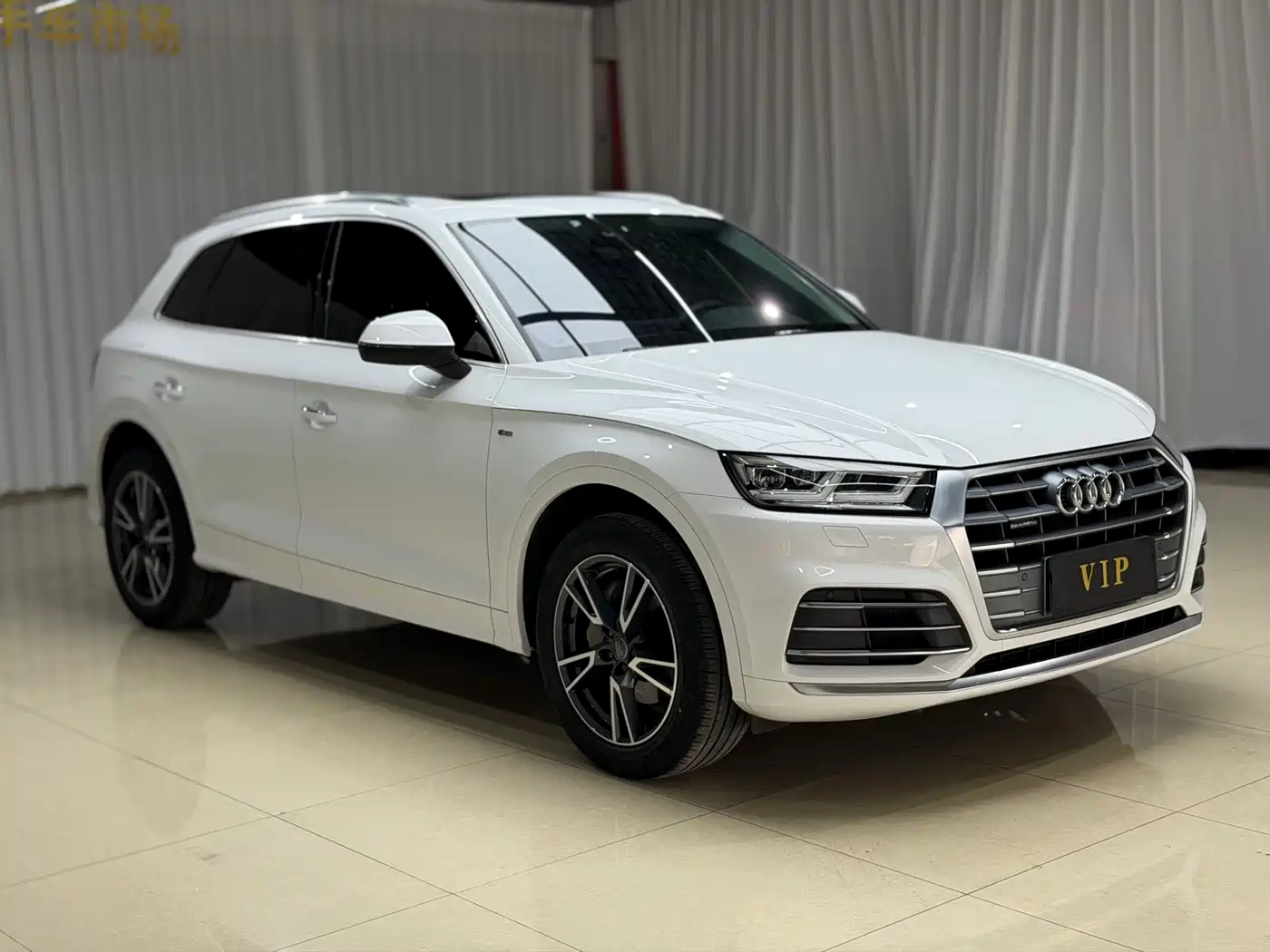 Audi Q5L 2020 Facelift 40 TFSI Honor Fashion фото 3