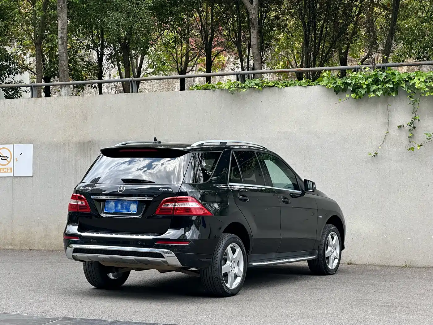Mercedes-Benz M-Class 2012 Model ML 350 Luxury фото 8