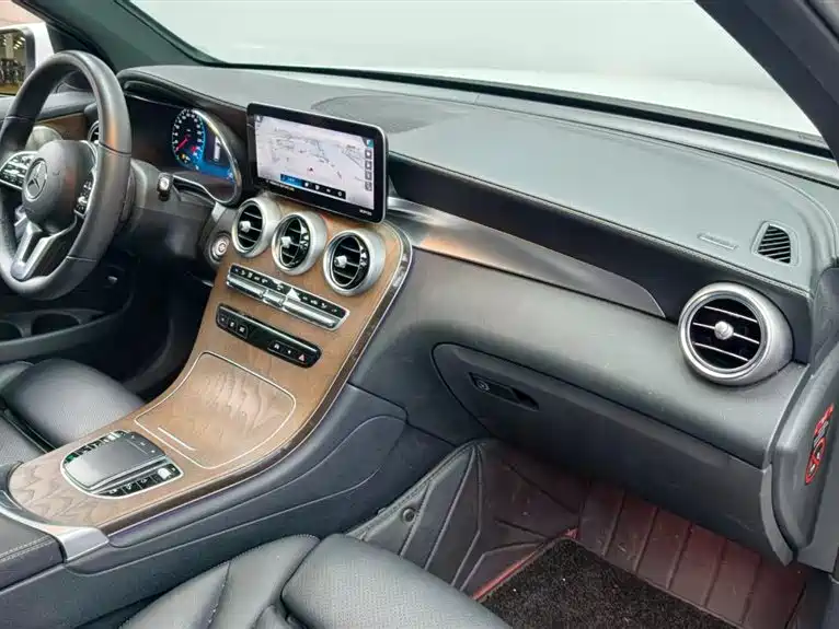 Mercedes-Benz GLC 2022 Facelift GLC 300 L 4MATIC Dynamic Collector's Edition фото 12