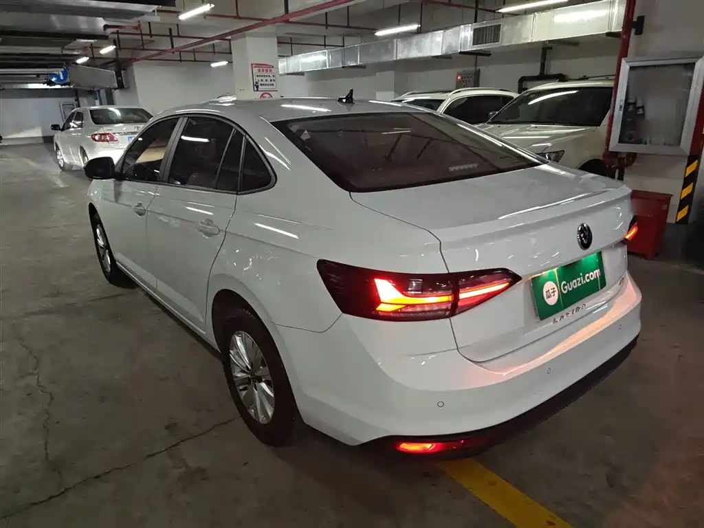 Volkswagen Lavida 2023 New Sharp 1.5L Auto Premium Edition фото 23
