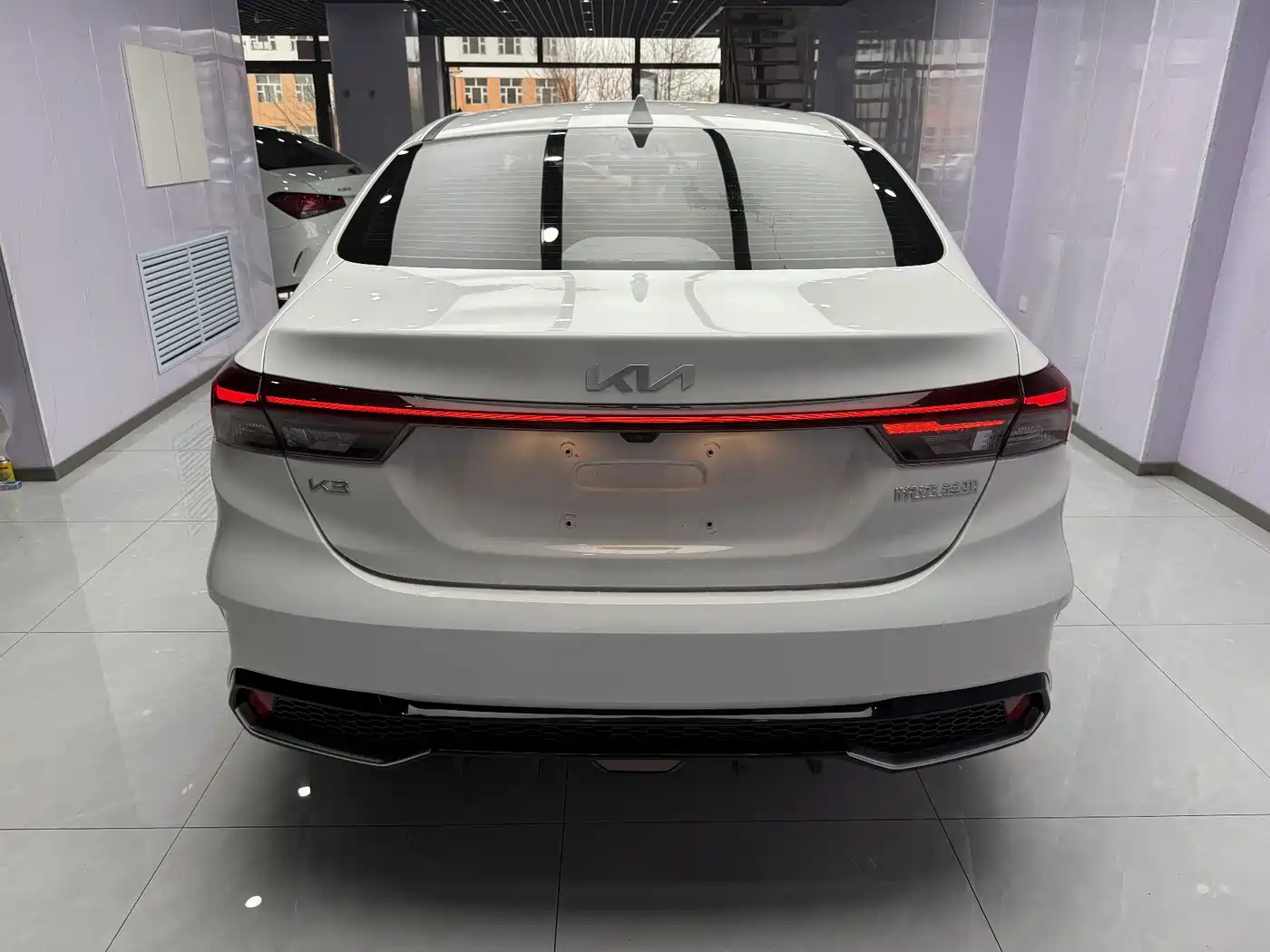 Kia K3 2023 Model 1.5L CVT Luxury Edition фото 3