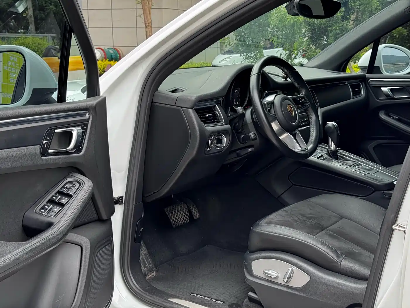 Porsche Macan 2016 Macan 2.0T фото 11