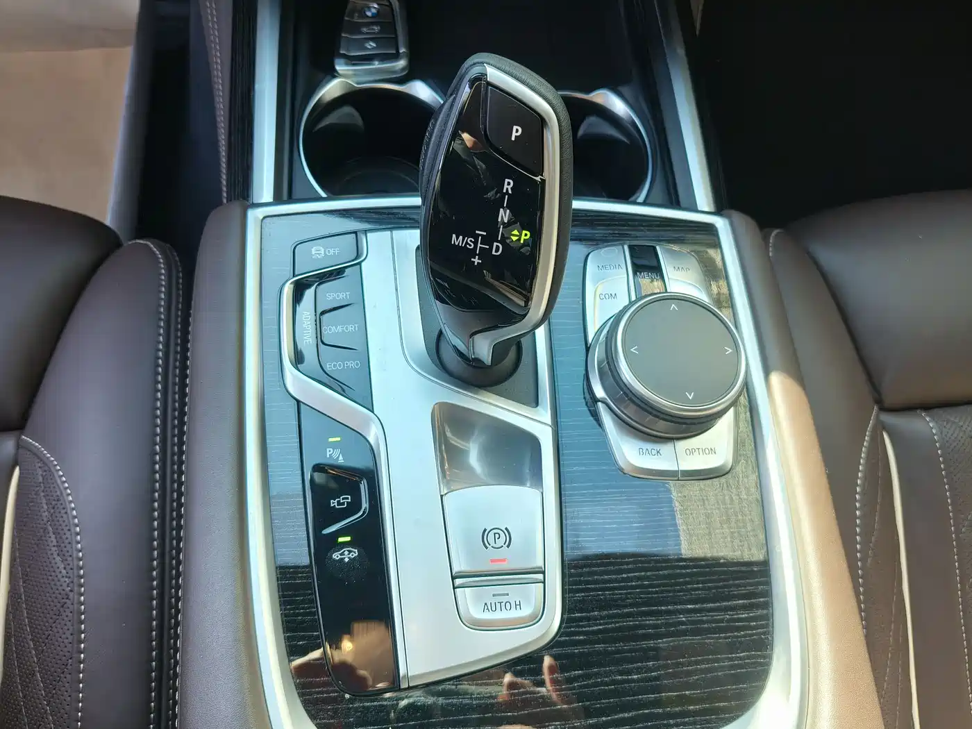 BMW 7 Series 2021 Model 740Li Leading M Sport Package фото 13