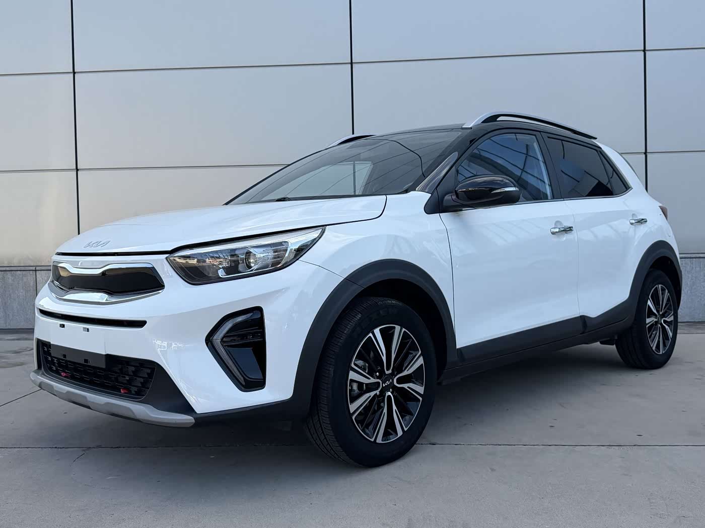Kia KX1