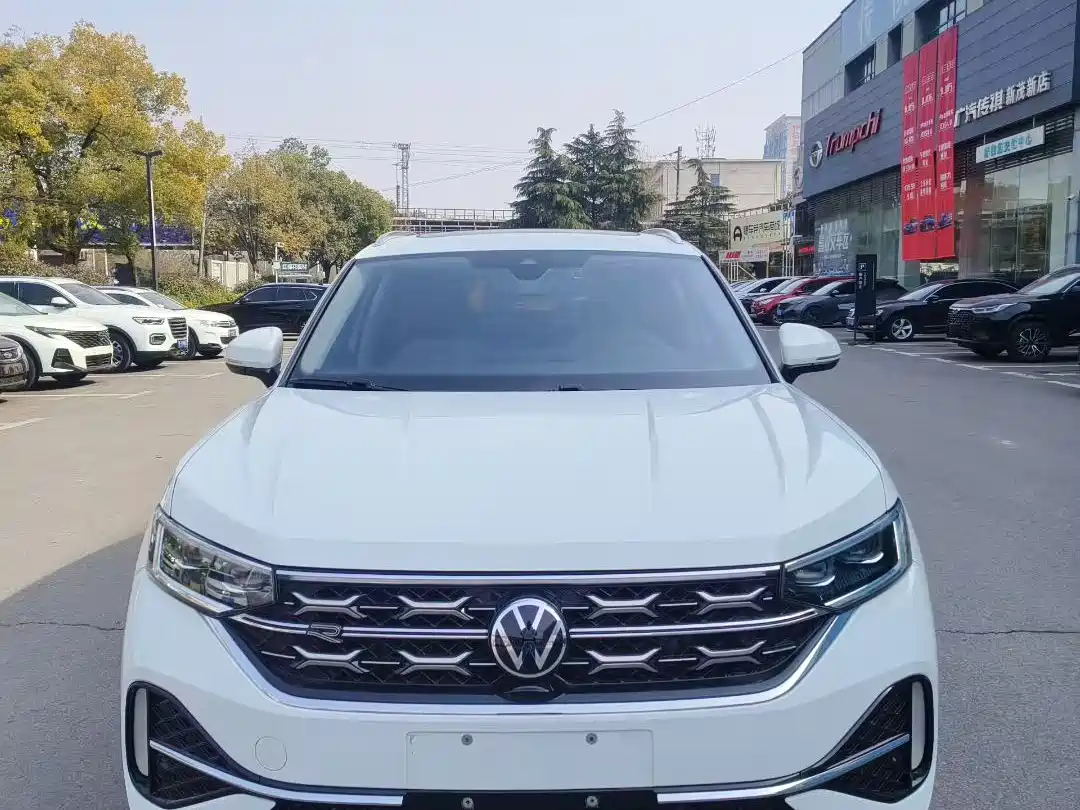 Volkswagen Tayron X 2023 330TSI 2WD Premium High-Performance Edition фото 3