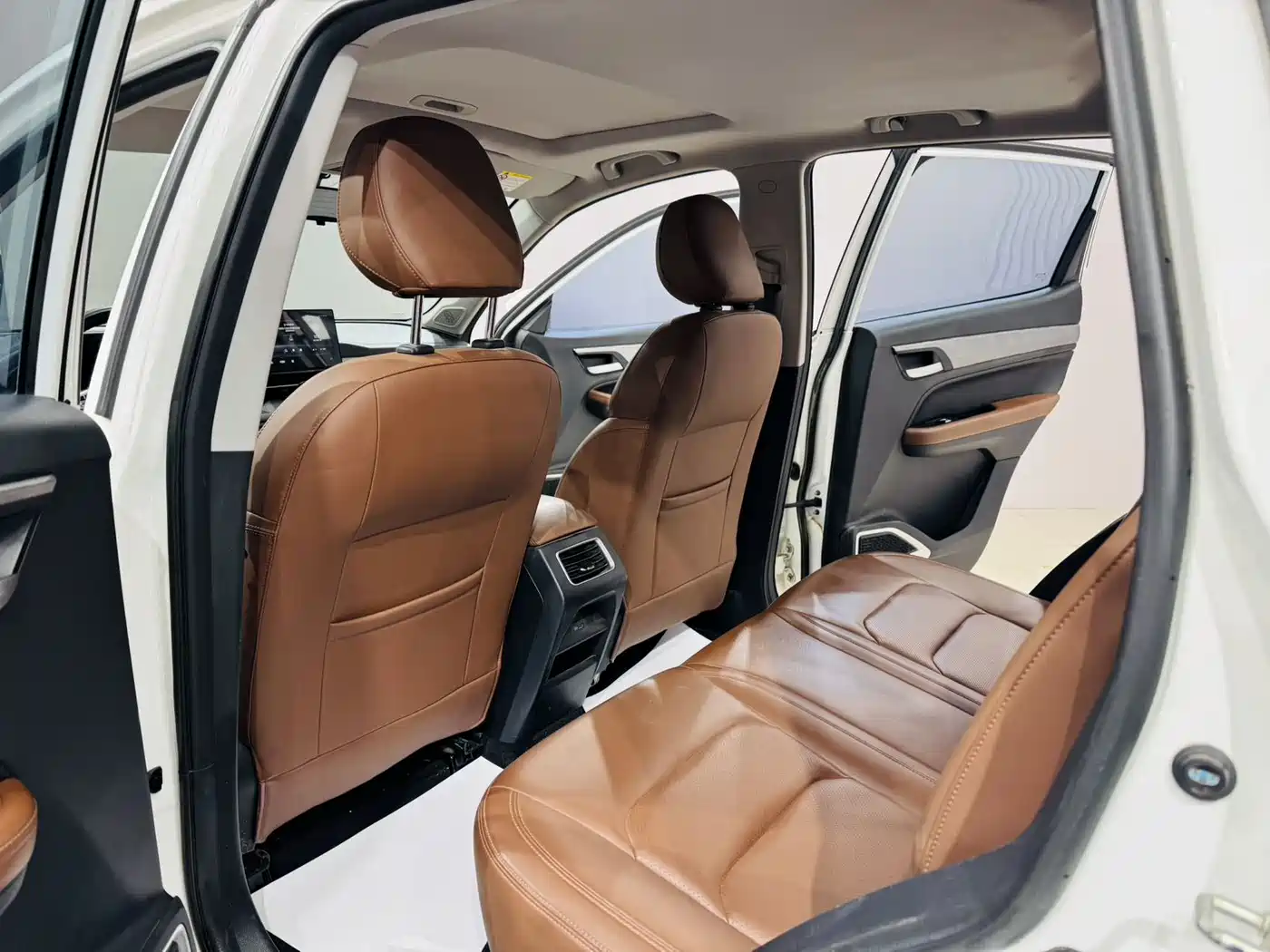 GEELY AUTOMOBILE VISION X6