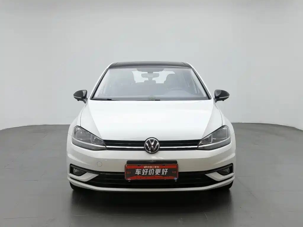 Volkswagen Golf 2018 230TSI Automatic Luxury 3