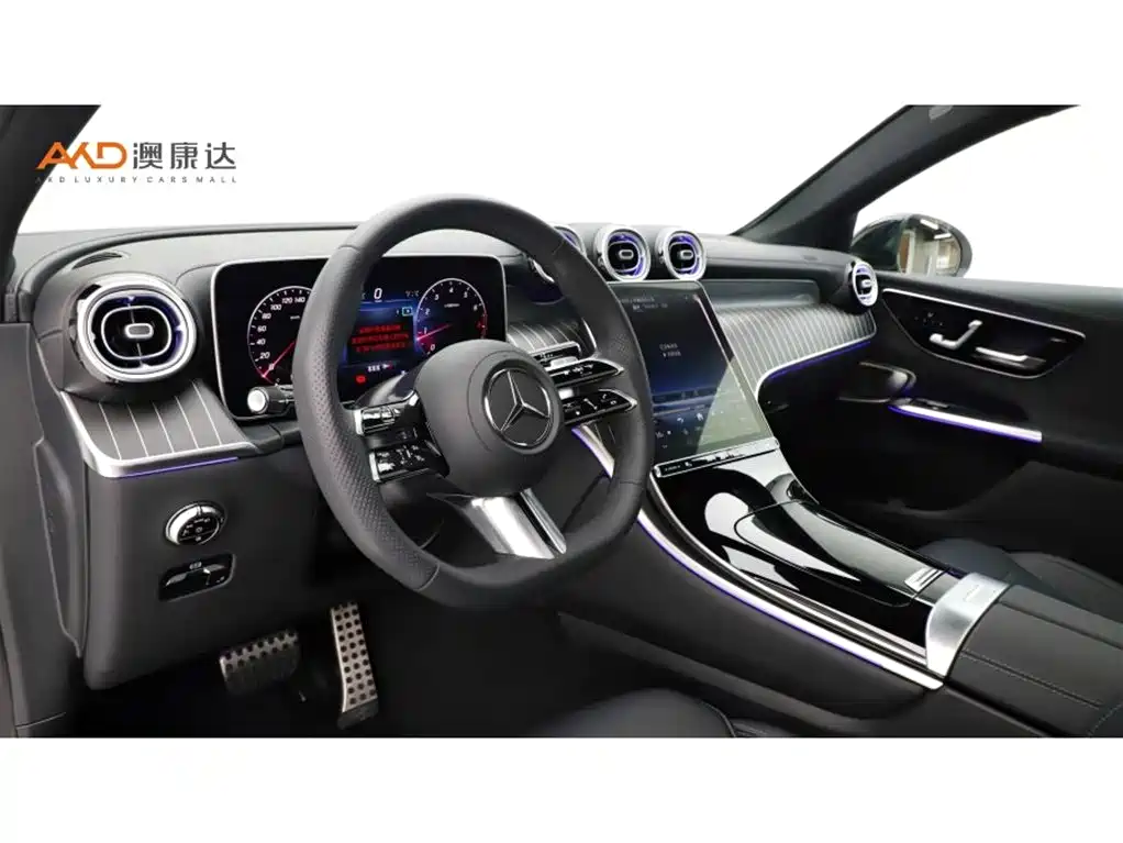 Mercedes-Benz GLC Coupe 2024 Model GLC 300 4MATIC Coupe SUV фото 6