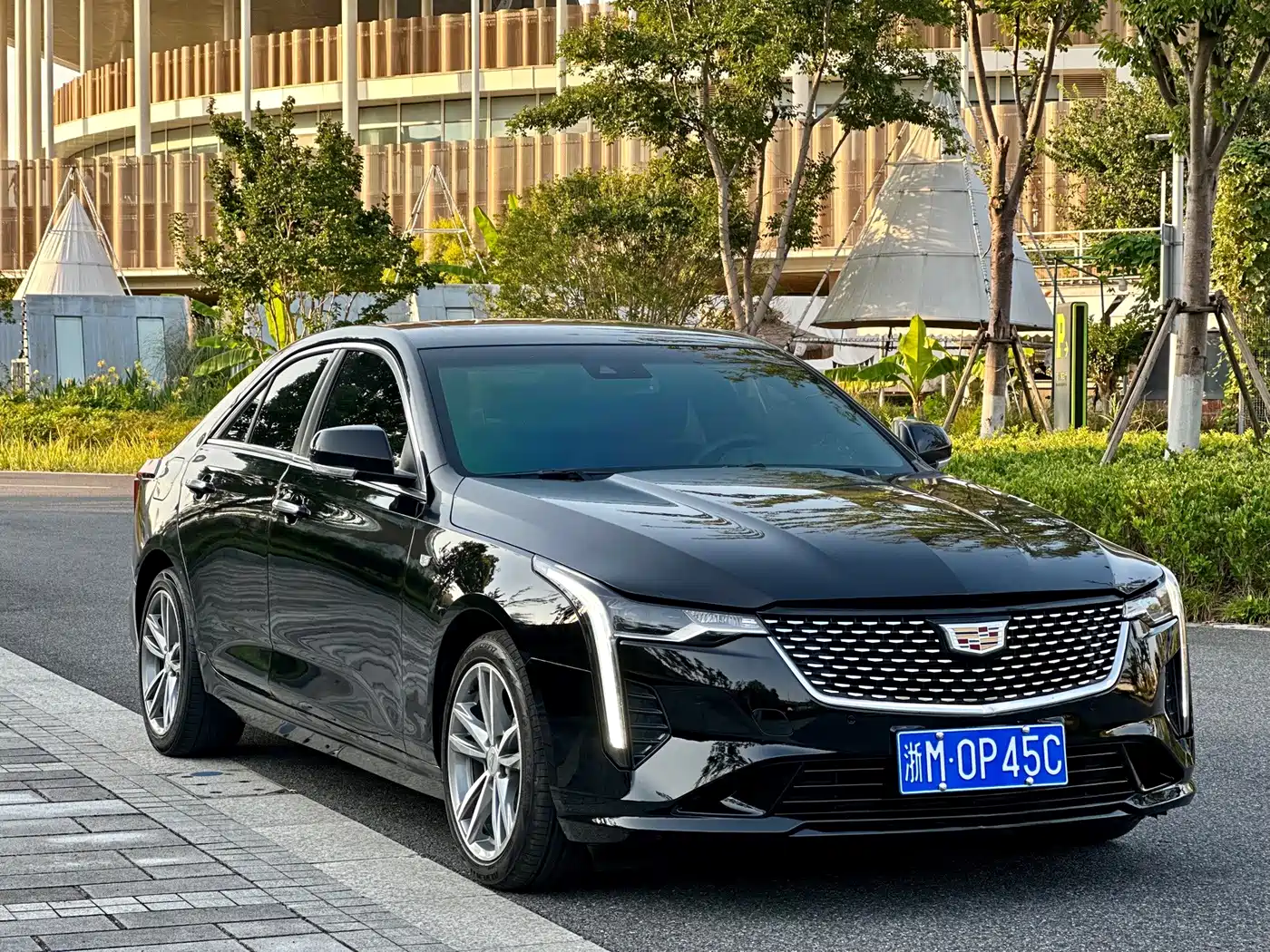Фото 3 - Cadillac CT4