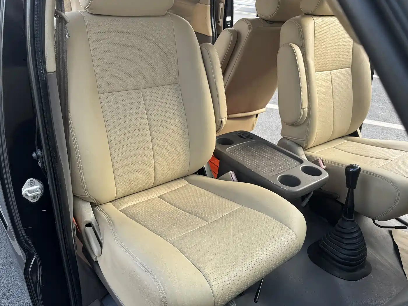 Jinbei Grace 2008 2007 2.7L First Class Luxury 9-seater 3RZ